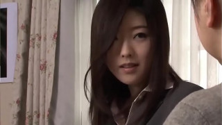 Chuyện tình cô giáo thảo dạy kèm tại giường